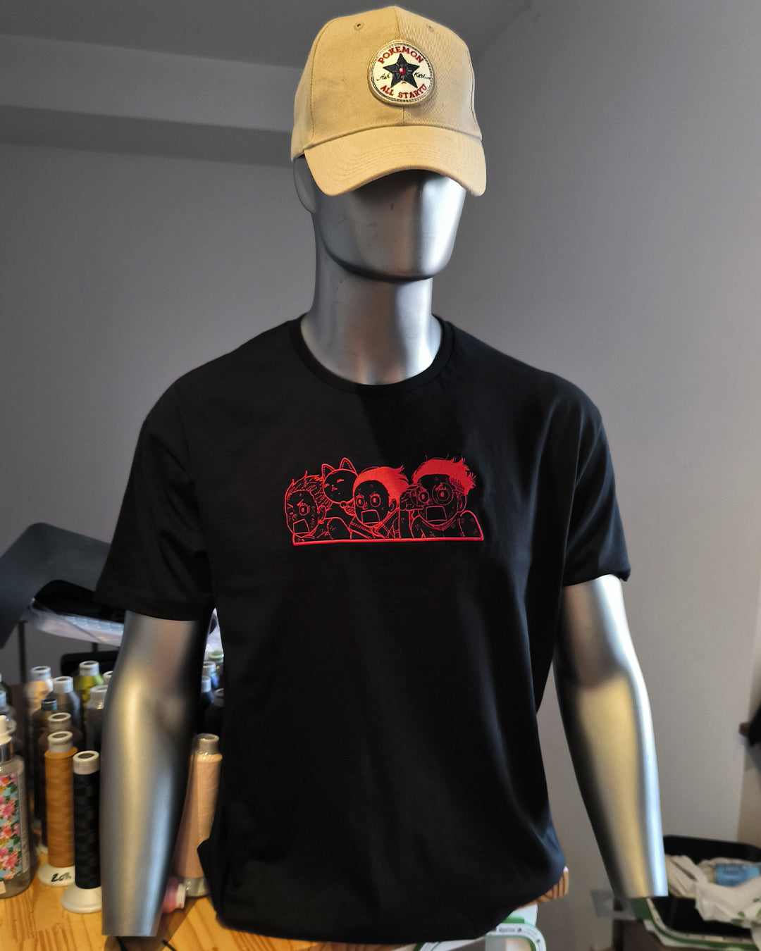 Camiseta Bordada Dan Da Dan - Valkynea