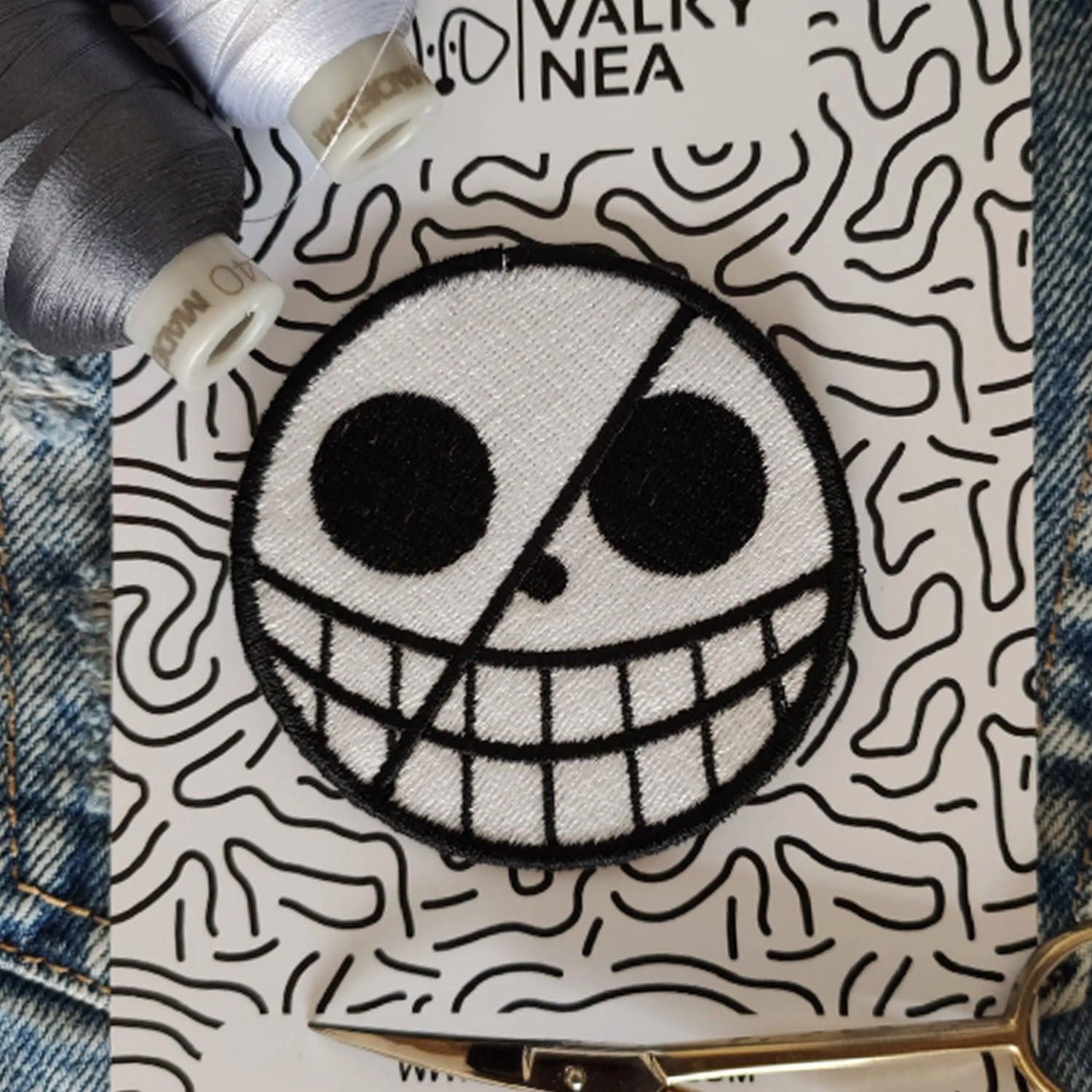 Parche Bordado Anime One Piece Calavera 7cm - Valkynea