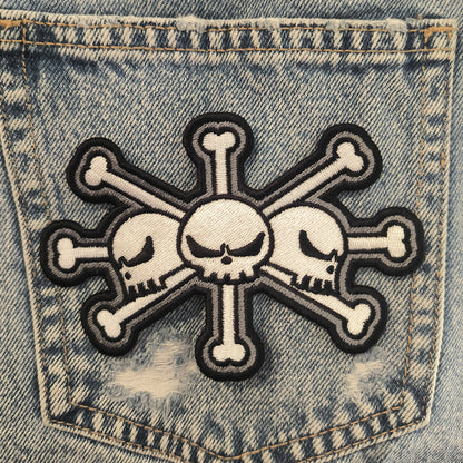 Parche Bordado Anime Calavera One Piece Barba Negra