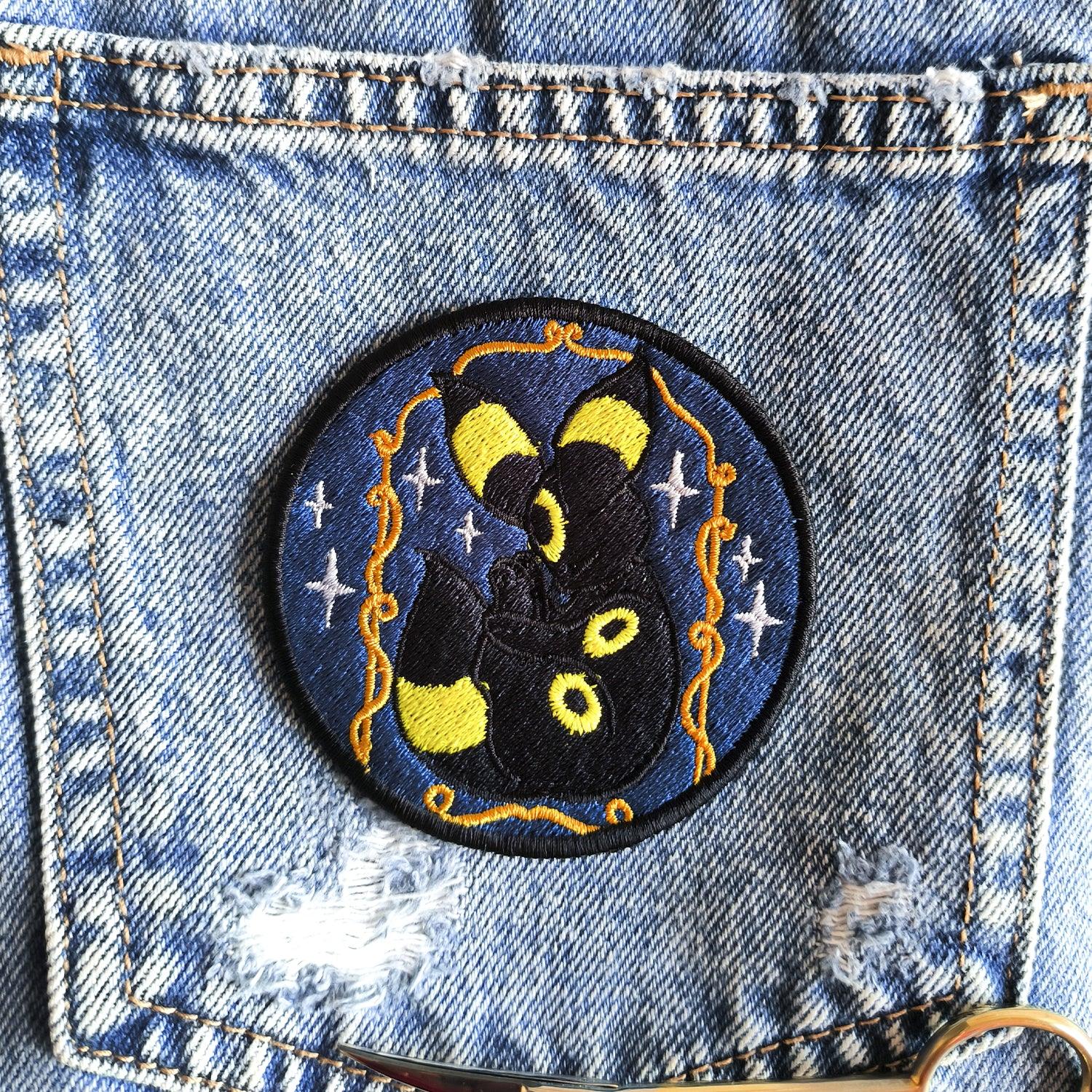 Parche Bordado Anime Umbreon Arco 8cm - Valkynea