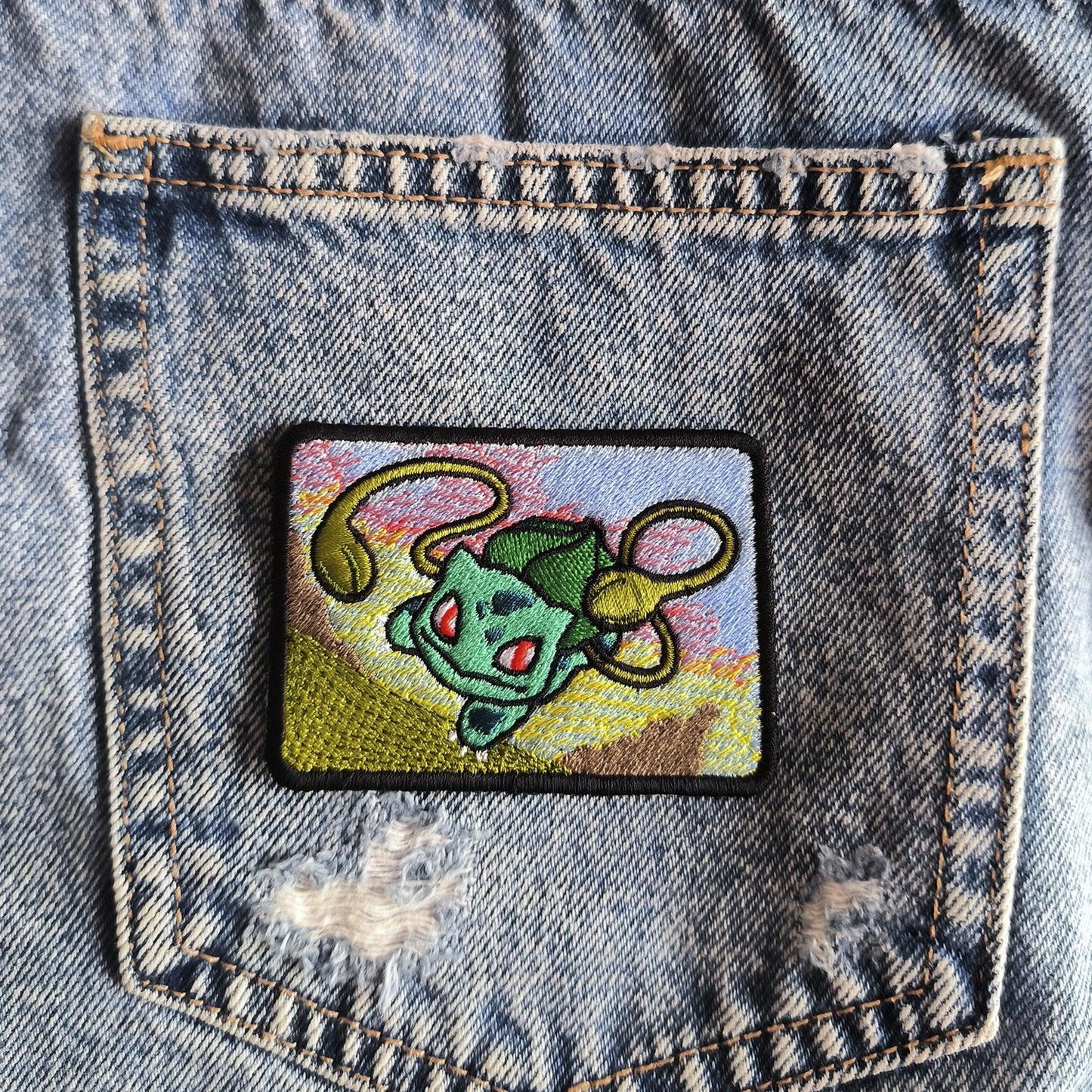 Parche Bordado Anime Pokémon Bulbasaur 7cm - Valkynea